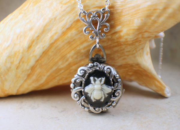 Bumblebee Cameo Multi Photo Locket Silver