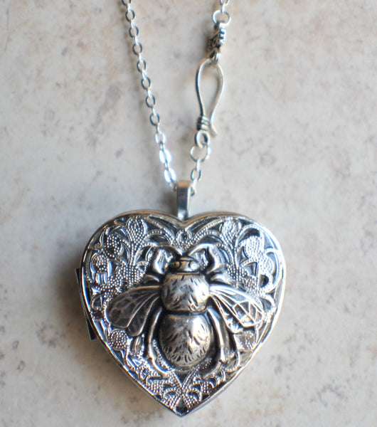 Silver Bumble Bee Music Box Locket - Char's Favorite Things - 4