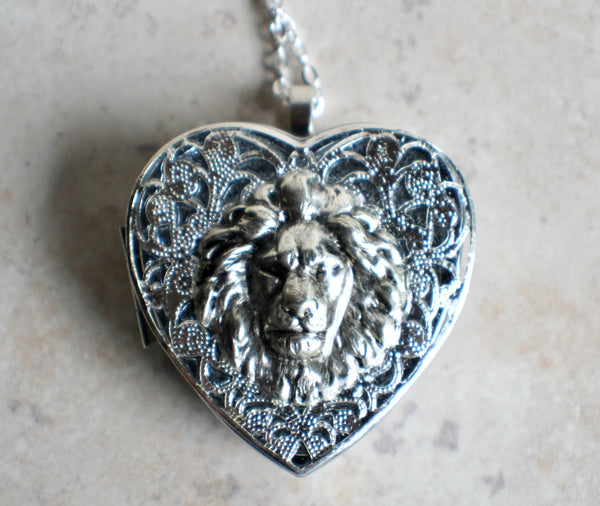 Silver Heart shaped lion music box locket. - Char's Favorite Things - 3
