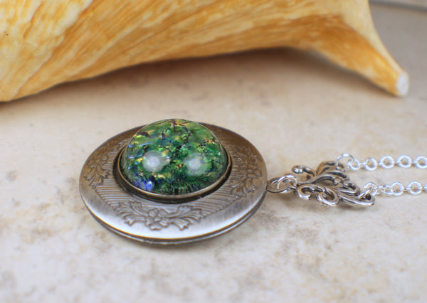 Emerald Green Glass Opal Photo Locket