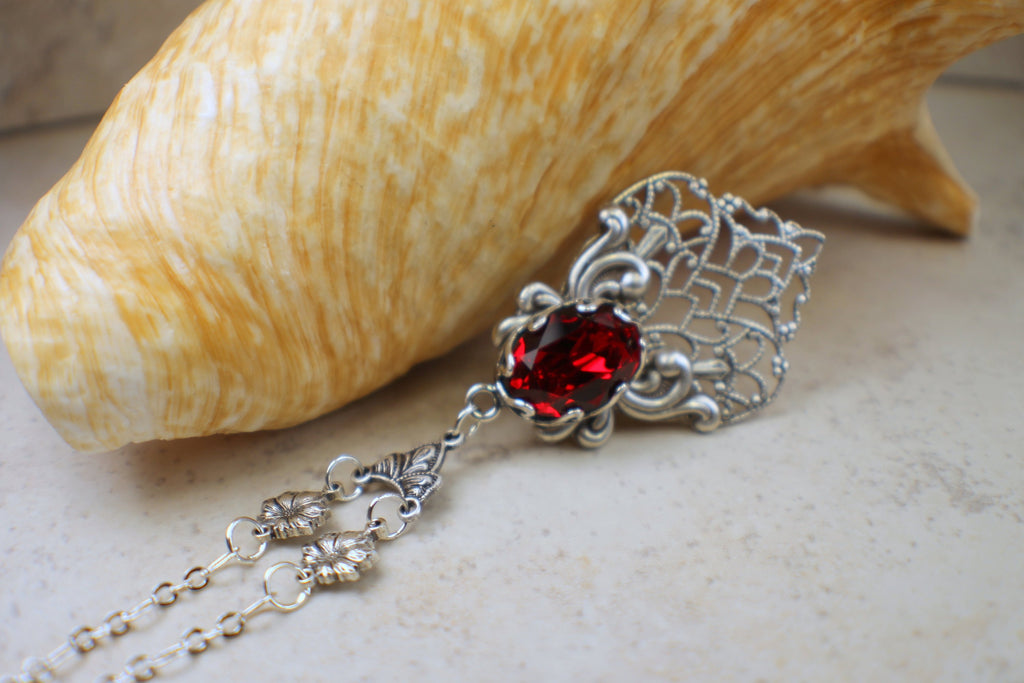 Gothic red crystal necklace - chainmail medieval costume jewelry -  chainmaille choker with ruby red Swarovski crystal pendants - elven -witchy  - vampire - Herisson Rose