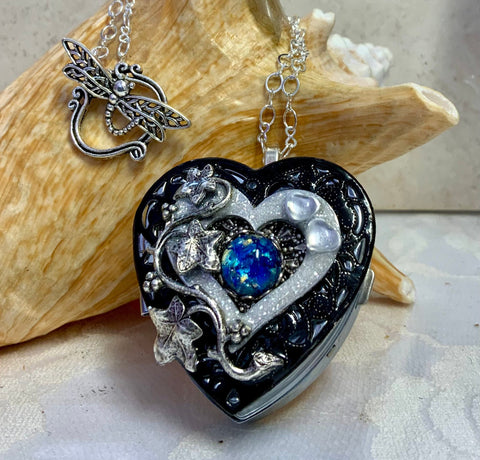 Music Box Blue Sapphire Heart Locket