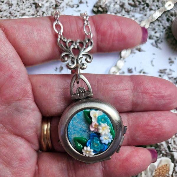 Four Photo Locket with clay flowers